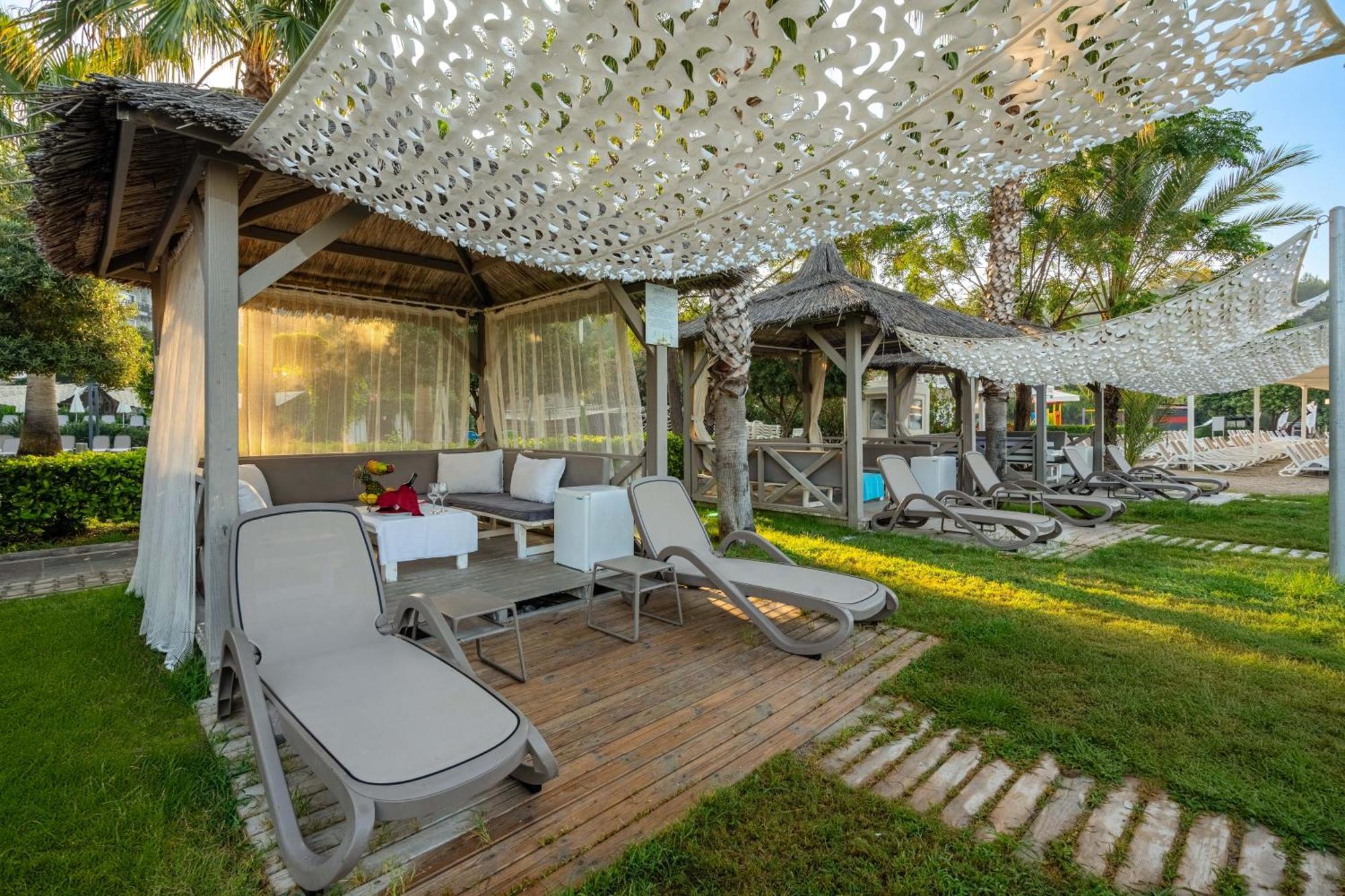 Justiniano Theodora Resort Okurcalar Exteriör bild